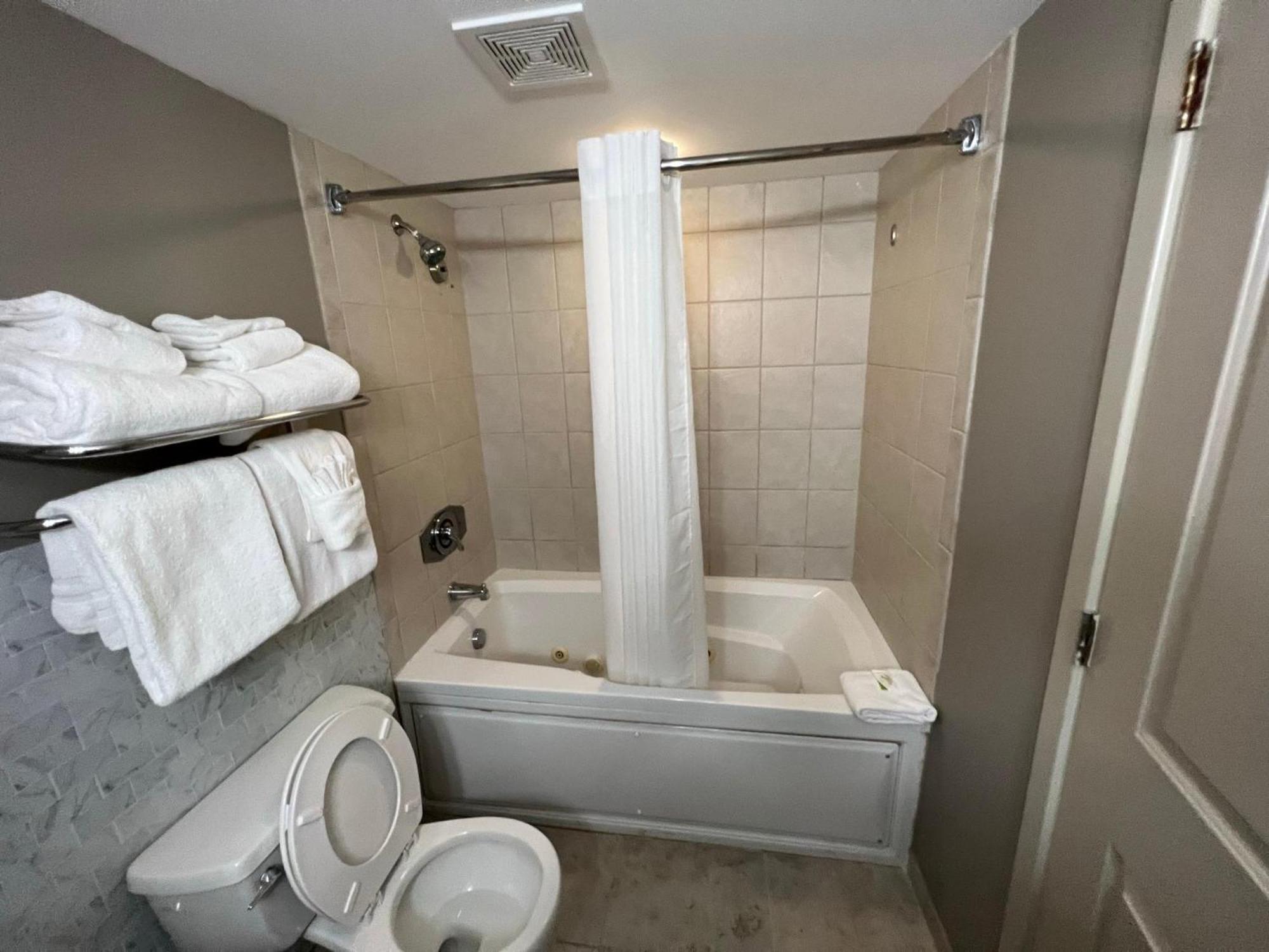 Villa 107 S Ocean Blvd, 0308 - Ocean Front Sleeps 6 Myrtle Beach Exterior foto